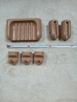 Sada keramických držáků do koupelny