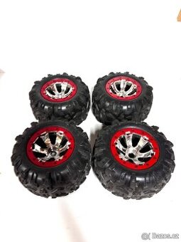 Traxxas Summit 1/8 1/10 kompletní sada kol