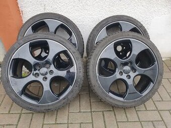 Alu kola vw 5x112 r18 7,5j et51 pneu 225/40/18