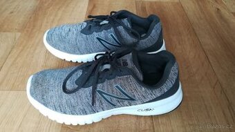 New Balance NB tenisky boty obuv vel. 42,5