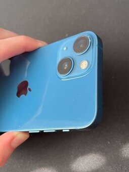 iPhone 13 mini 128 GB v modré barvě