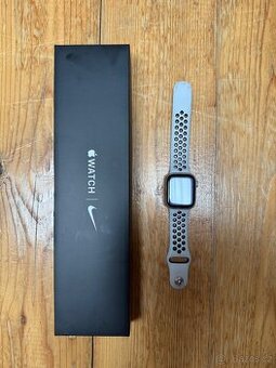 Apple Watch Nike series 7 - 41MM - 1