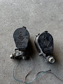 Dvě lampy na kloubu