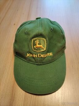 kšiltovka John Deere