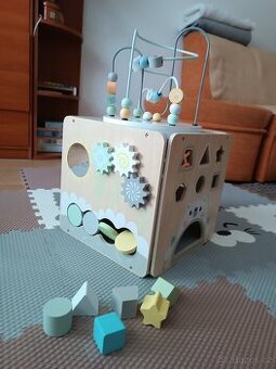 Montessori kostka značky Mamabrum