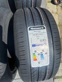 Zdravím prodám gumy 245/40 r18