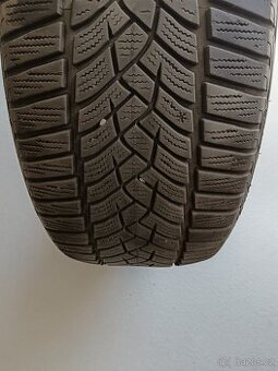 1x ZIMNI pneu GOOD YEAR 215/45/16, 90V
