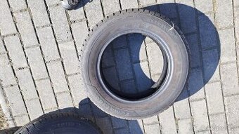 Pneu 165/70 R14