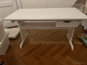 Dětský rostoucí stůl s výklopnou deskou