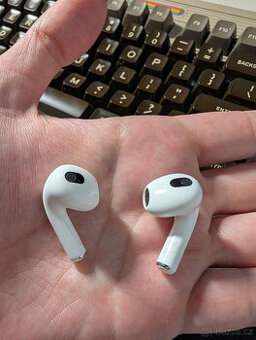 Apple AirPods 3 se zárukou do 2026
