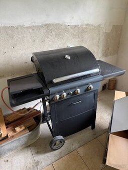 Plynový gril se 4 hořáky + boční vařič – použitý