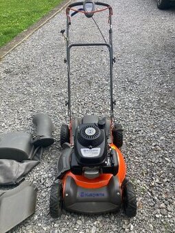 Husqvarna R 152 SV, motor Honda
