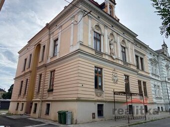 Pronájem bytu 108 m2, 4+1 se zahradou, ul. Dukelská, Opava