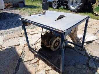 Malá el. stolní pila