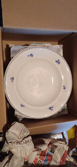 Talíře staré hluboké