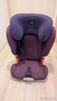 Autosedačka Britax Römer Kidfix II XP 15-36 kg výborný stav