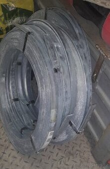 Zemnící pásovnina