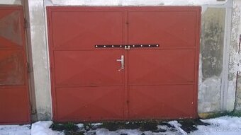 Garáž Opava Bochenkova el. 230V prodám