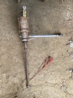 Ruční pumpa na naftu