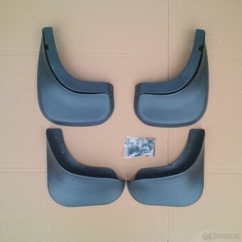 Zástěrky Volkswagen Touran, zástěrky VW Caddy-sada