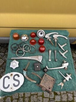 Prodám Škoda Tatra Praga Díly z auta kličky zámky a jiné