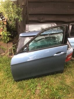 L.P Dvěře ná Mercedesc w212