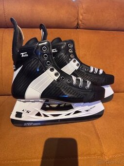 Brusle CCM Tacks XF Pro 652 vel. 8,5