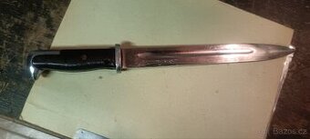 Prodám vojenský bodak