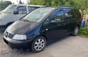Seat Alhambra 2.0TDI R.v2006 v černé barvě díly z vozu