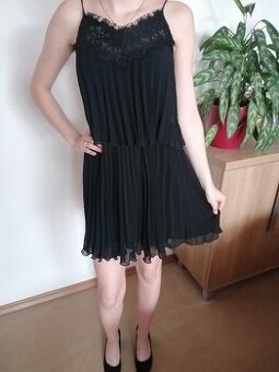 Společenské šaty zn. MNG, vel. XS