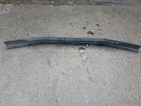 Nárazník, výstuha AVIA