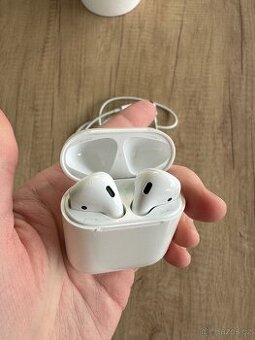 Apple airpods 1