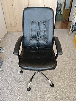 Stará kancelářská židle