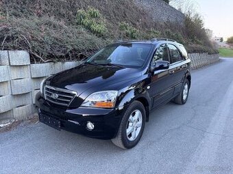 Kia Sorento 2.5 CRDi     4x4   125 kw    Manuál