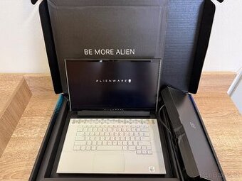 AlienWare M15 R3 - Core i7-10750H / 32GB DDR4 / RTX 2070 Sup