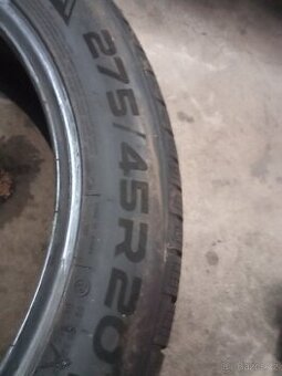 Zimní pneu 275/45r20