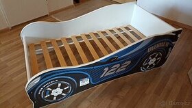 Dětská postel 140x70 - závodní auto - 1