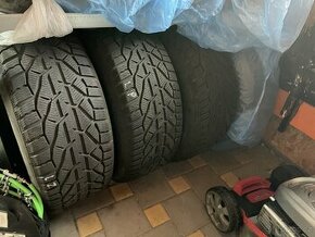 Zimní pneu Kormoran 285/60 R18 116 H s velmi dobrým vzorkě