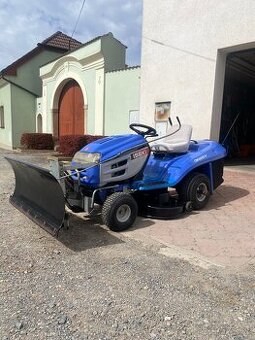 Zahradní traktor ISEKI CM 6220 H+rozmetadlo AKS 80+radlice