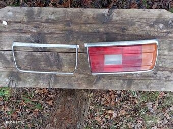 Zadní světlo a chrom rámečky BMW E12.