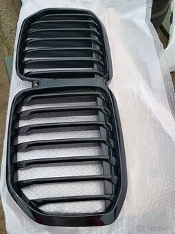 Přední maska BMW X7