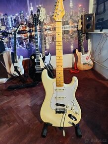 Vypiplanej Stratocaster SX