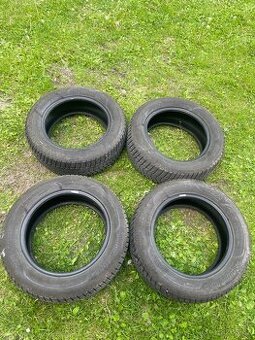 Prodám zimní pneu 215/60R16