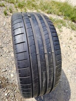1 ks letní pneu Pirelli 285/40 R22
