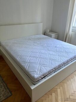 IKEA postel Malm s úložným prostorem / bez matrace