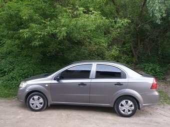 Chevrolet Aveo na náhradní díly. Шевроле авео на деталі