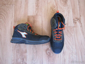Pánské pracovní boty zn. Diadora, vel. 42, nové