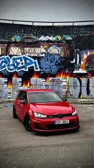 VW Golf 7 GTI Performance.