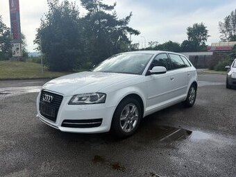 AUDI A3 1.6i facelift | TOP STAV