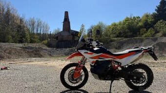 KTM 890 Adventure R - popř. výměna za Africu 1100